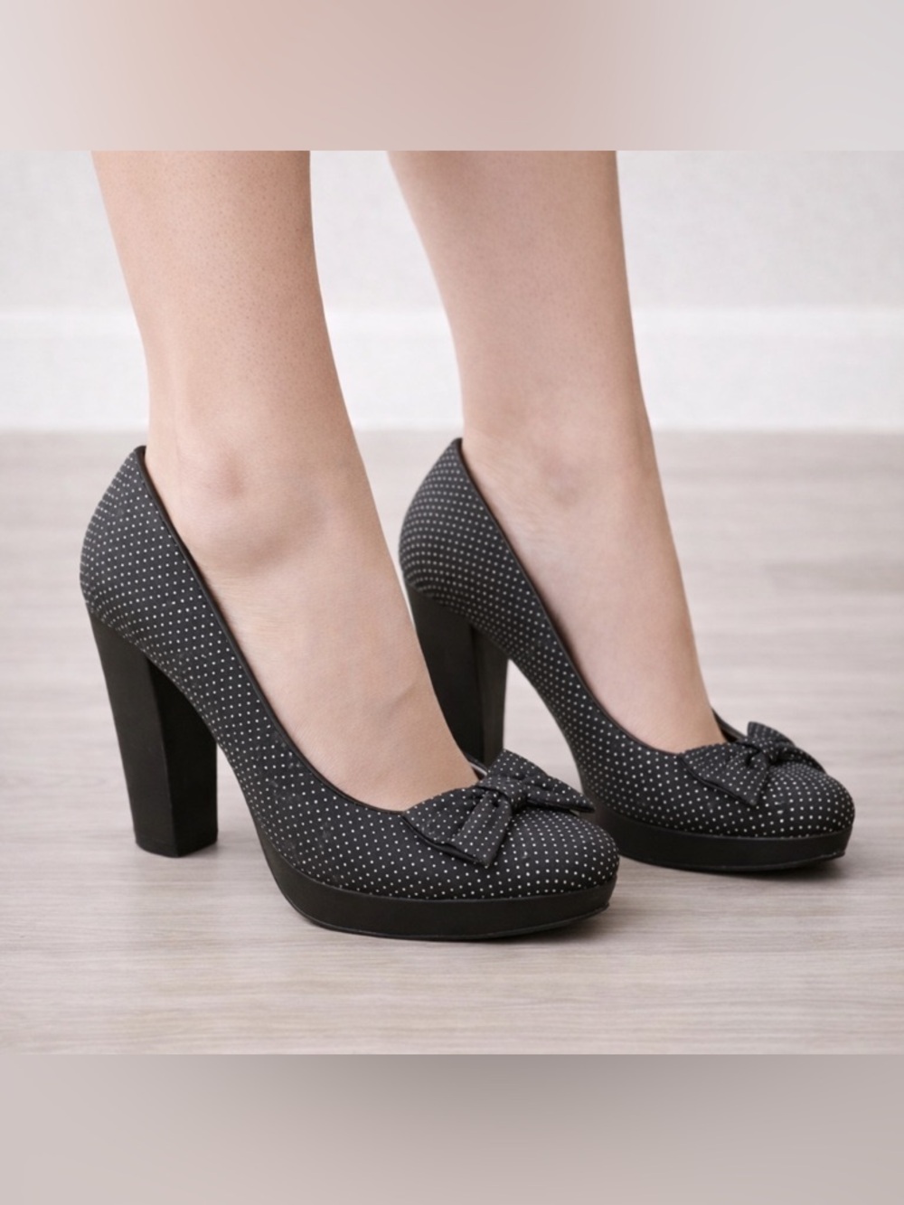 Ann Marino Black & White Polka Dot Heels Size 8.5